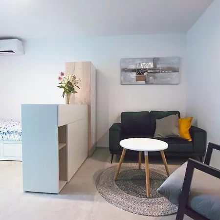 Apartament Irma Cervar *